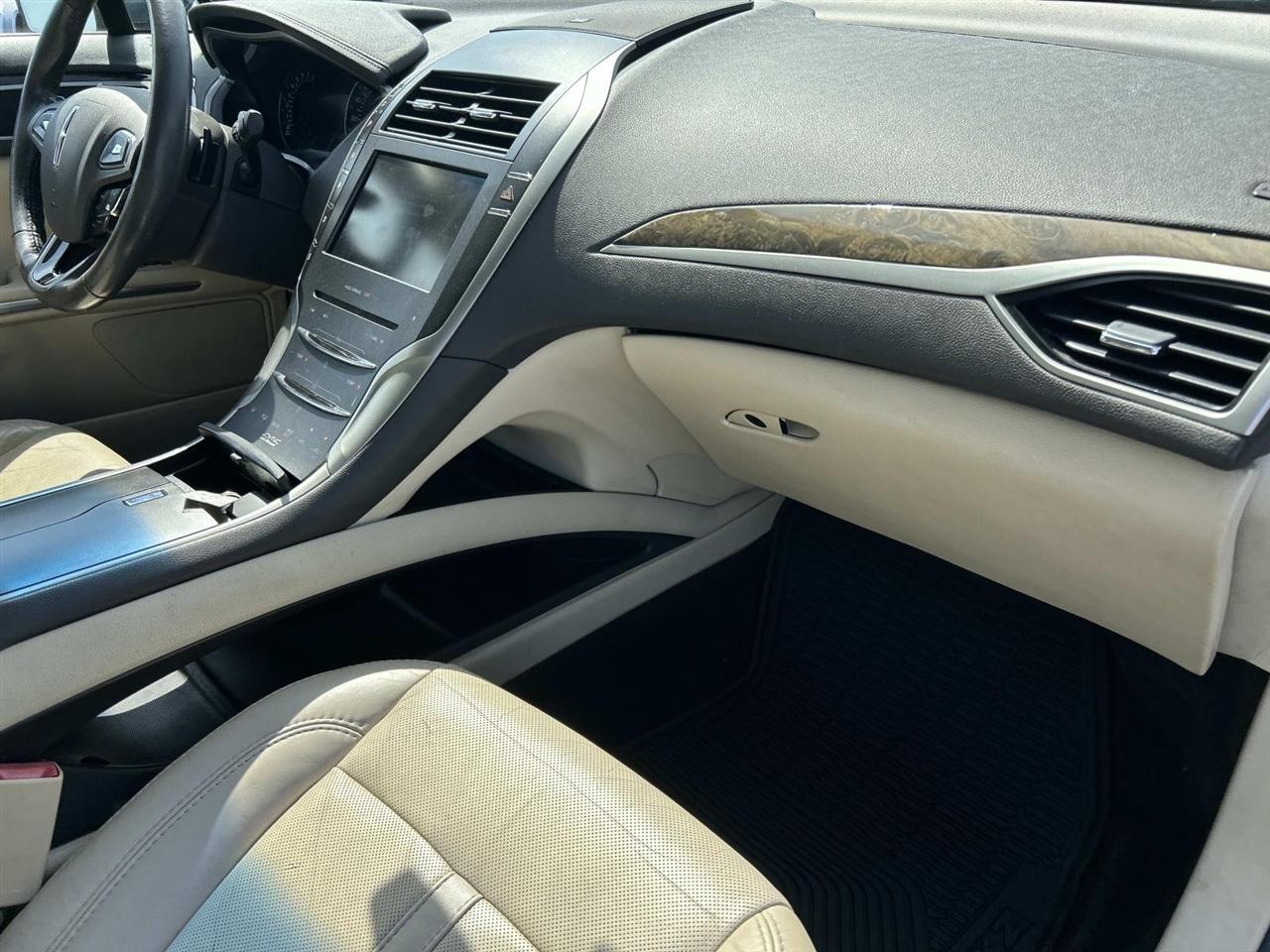 Lincoln MKZ 4dr Sdn FWD 2014