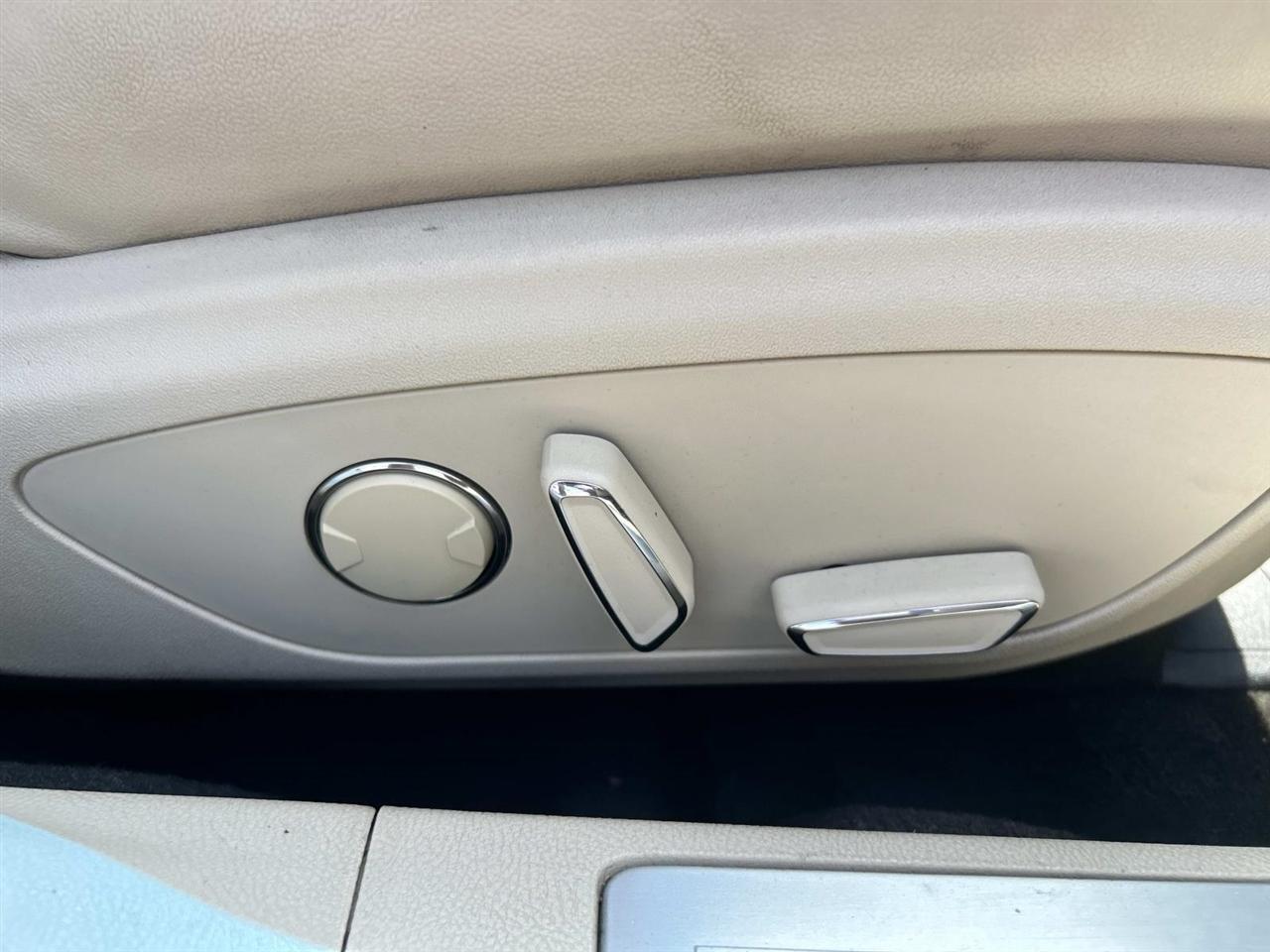 Lincoln MKZ 4dr Sdn FWD 2014