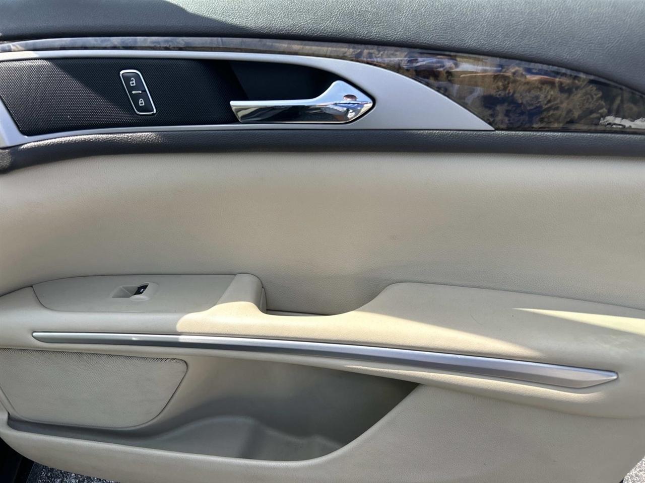 Lincoln MKZ 4dr Sdn FWD 2014