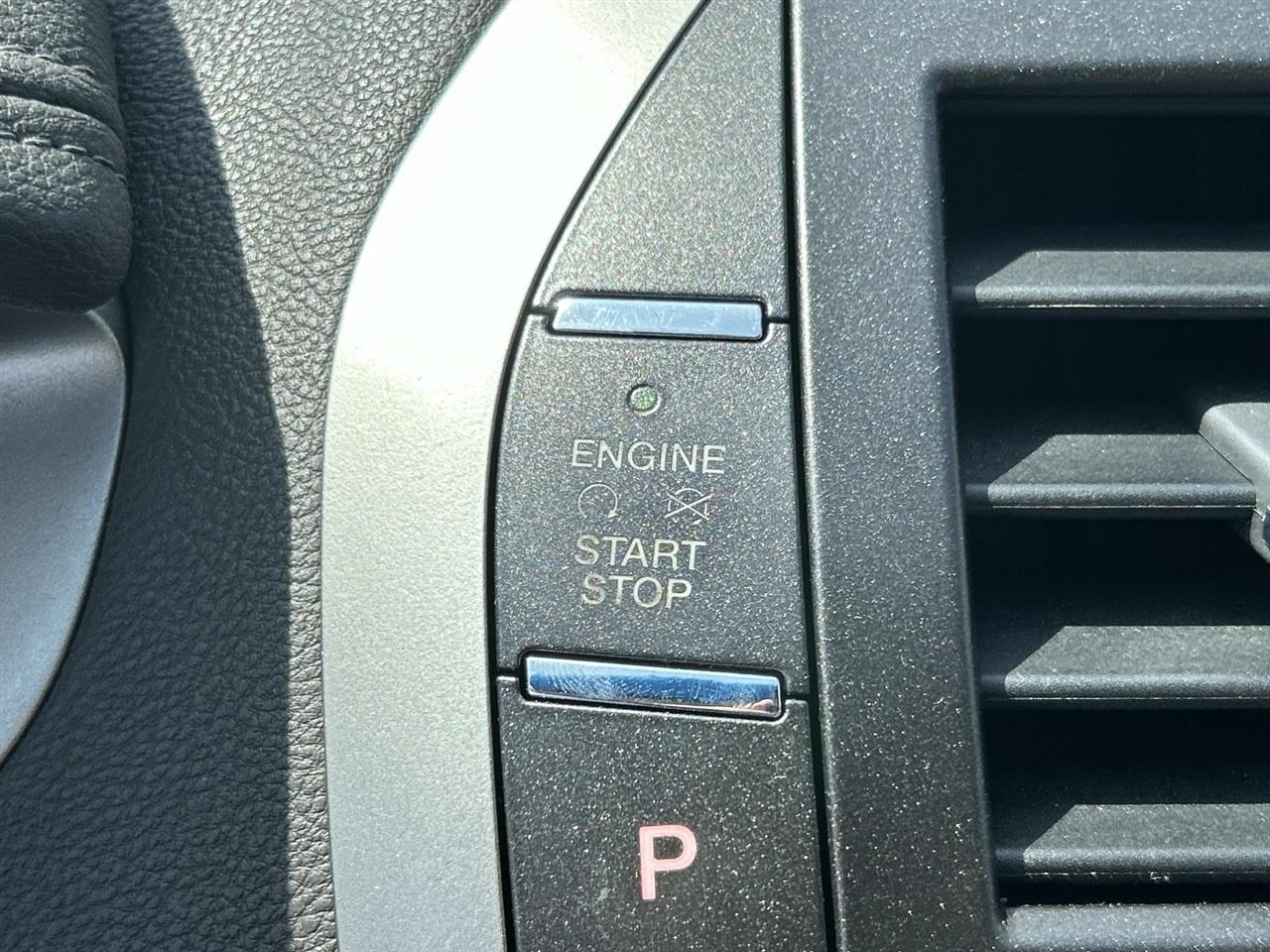 Lincoln MKZ 4dr Sdn FWD 2014