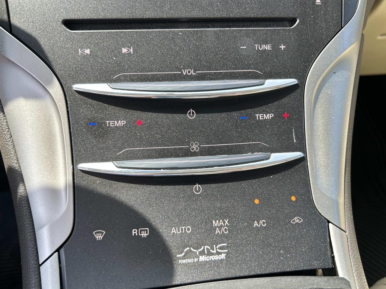Lincoln MKZ 4dr Sdn FWD 2014