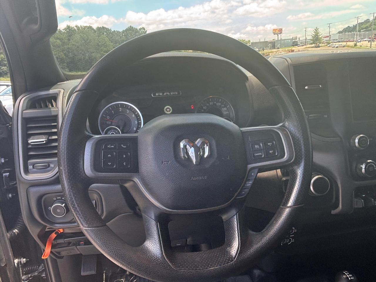 RAM 2500 Tradesman 4x4 Reg Cab 8' Box 2022