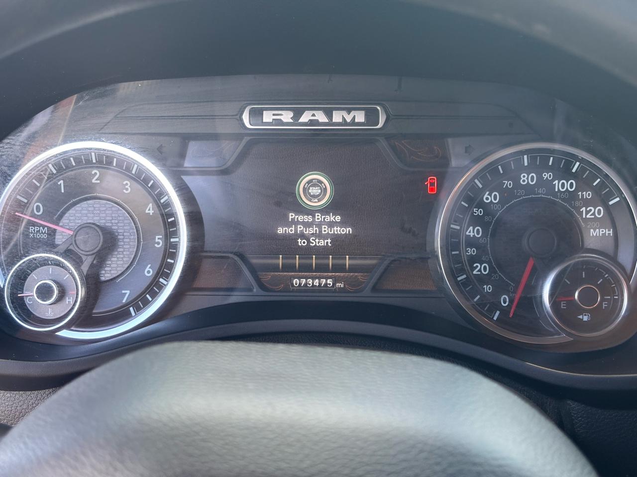 RAM 2500 Tradesman 4x4 Reg Cab 8' Box 2022