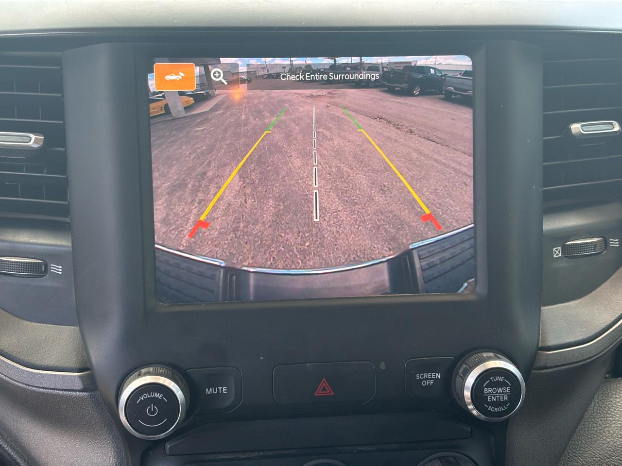 RAM 2500 Tradesman 4x4 Reg Cab 8' Box 2022