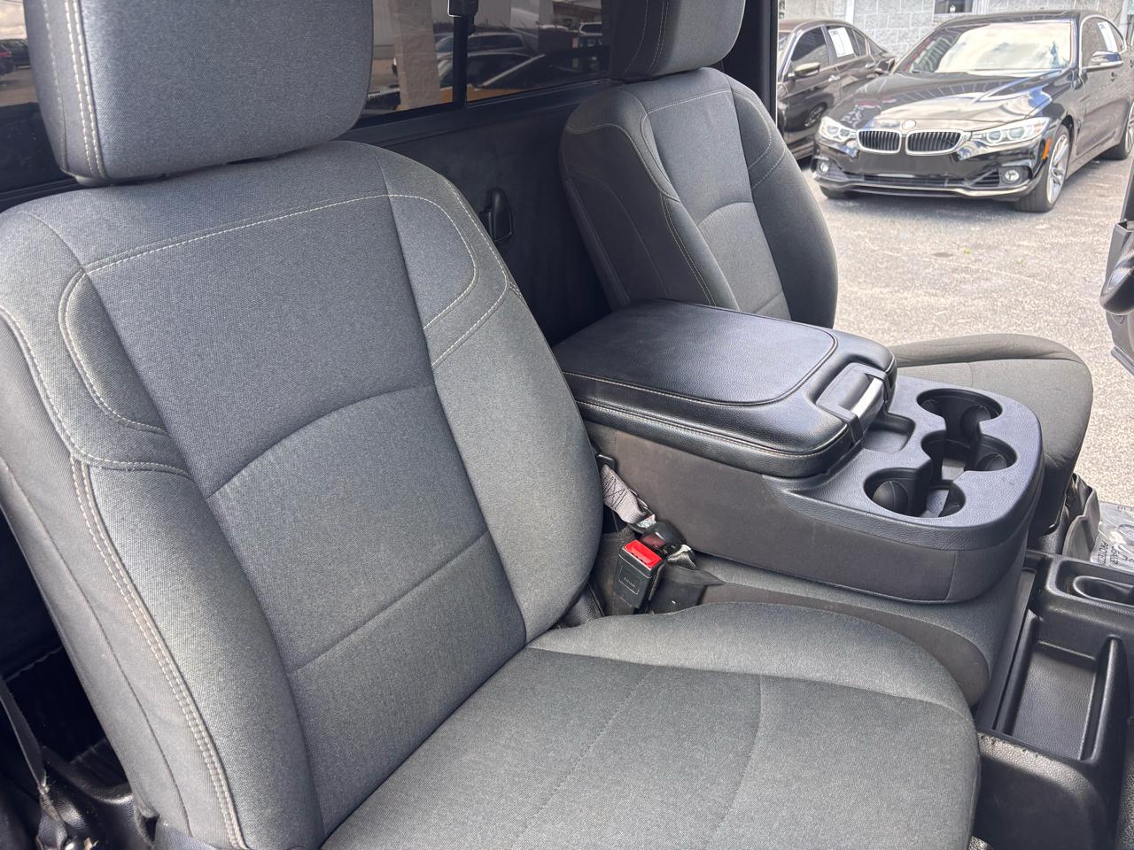 RAM 2500 Tradesman 4x4 Reg Cab 8' Box 2022
