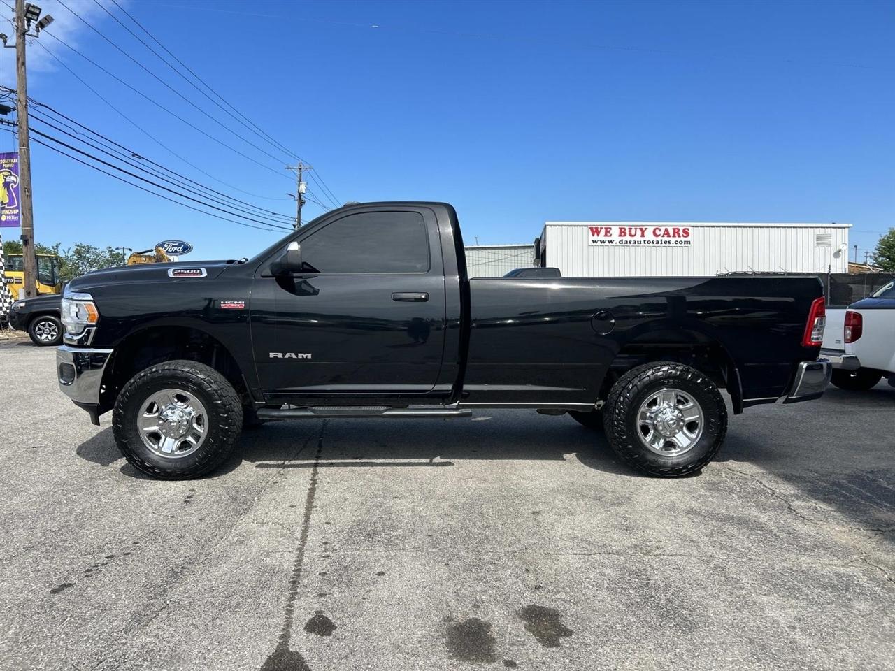 RAM 2500 Tradesman 4x4 Reg Cab 8' Box 2022