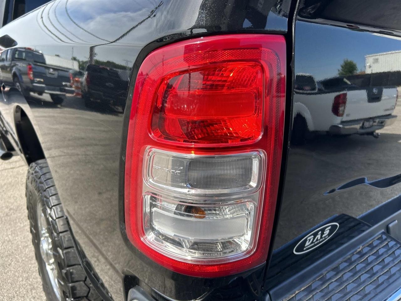 RAM 2500 Tradesman 4x4 Reg Cab 8' Box 2022