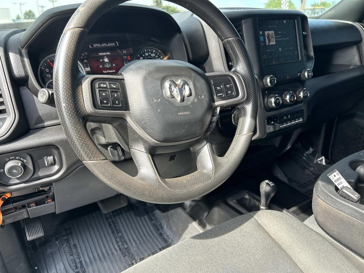 RAM 2500 Tradesman 4x4 Reg Cab 8' Box 2022