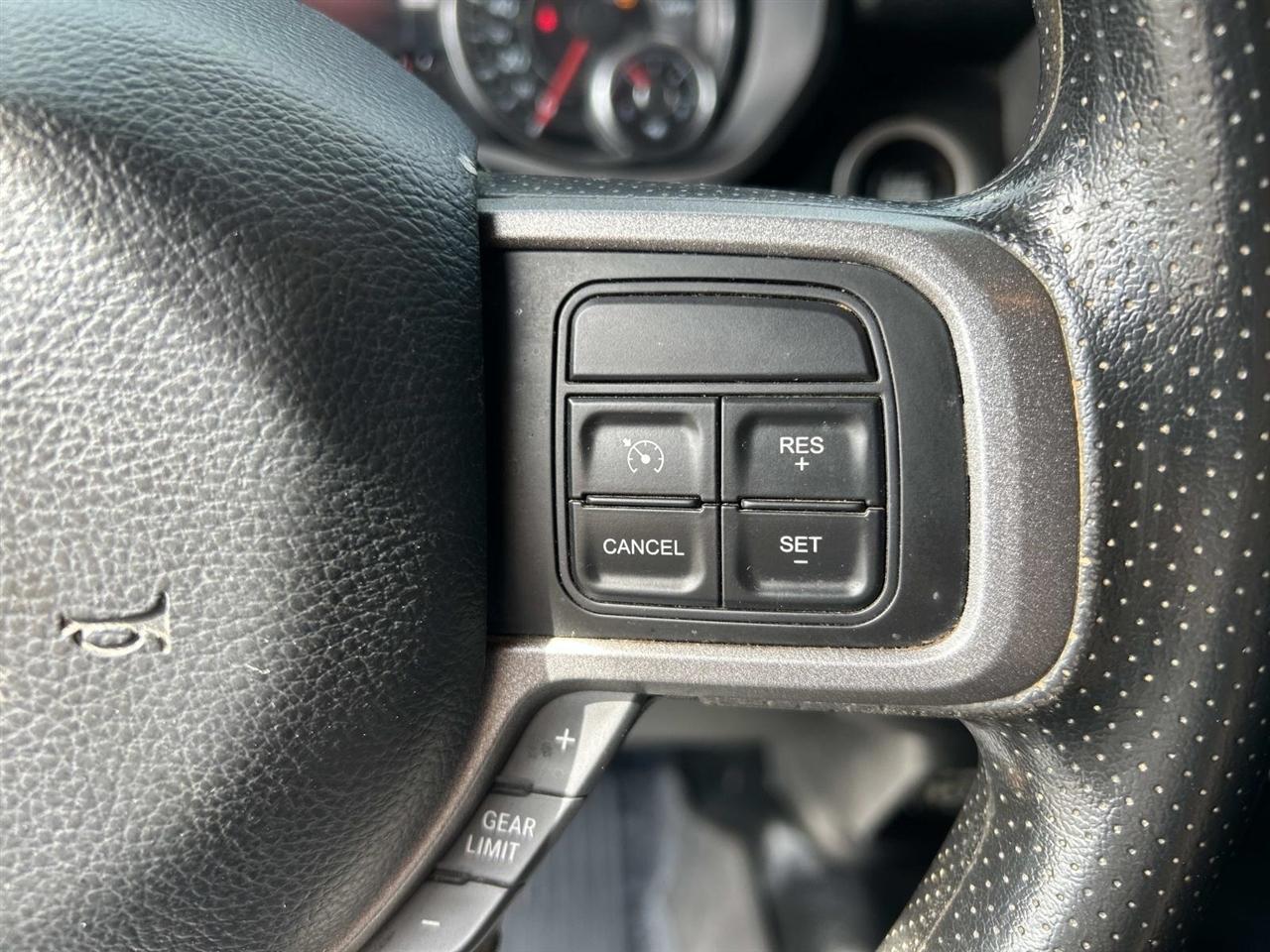 RAM 2500 Tradesman 4x4 Reg Cab 8' Box 2022