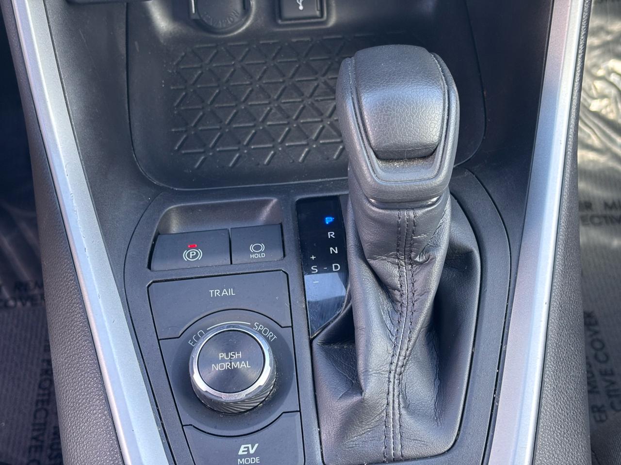 Toyota RAV4  2022