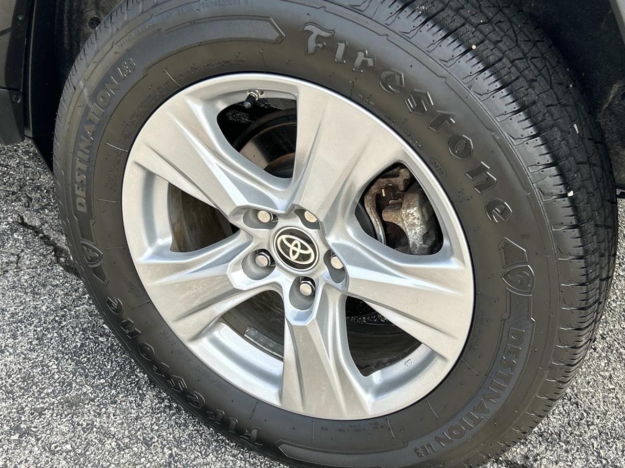 Toyota RAV4  2022