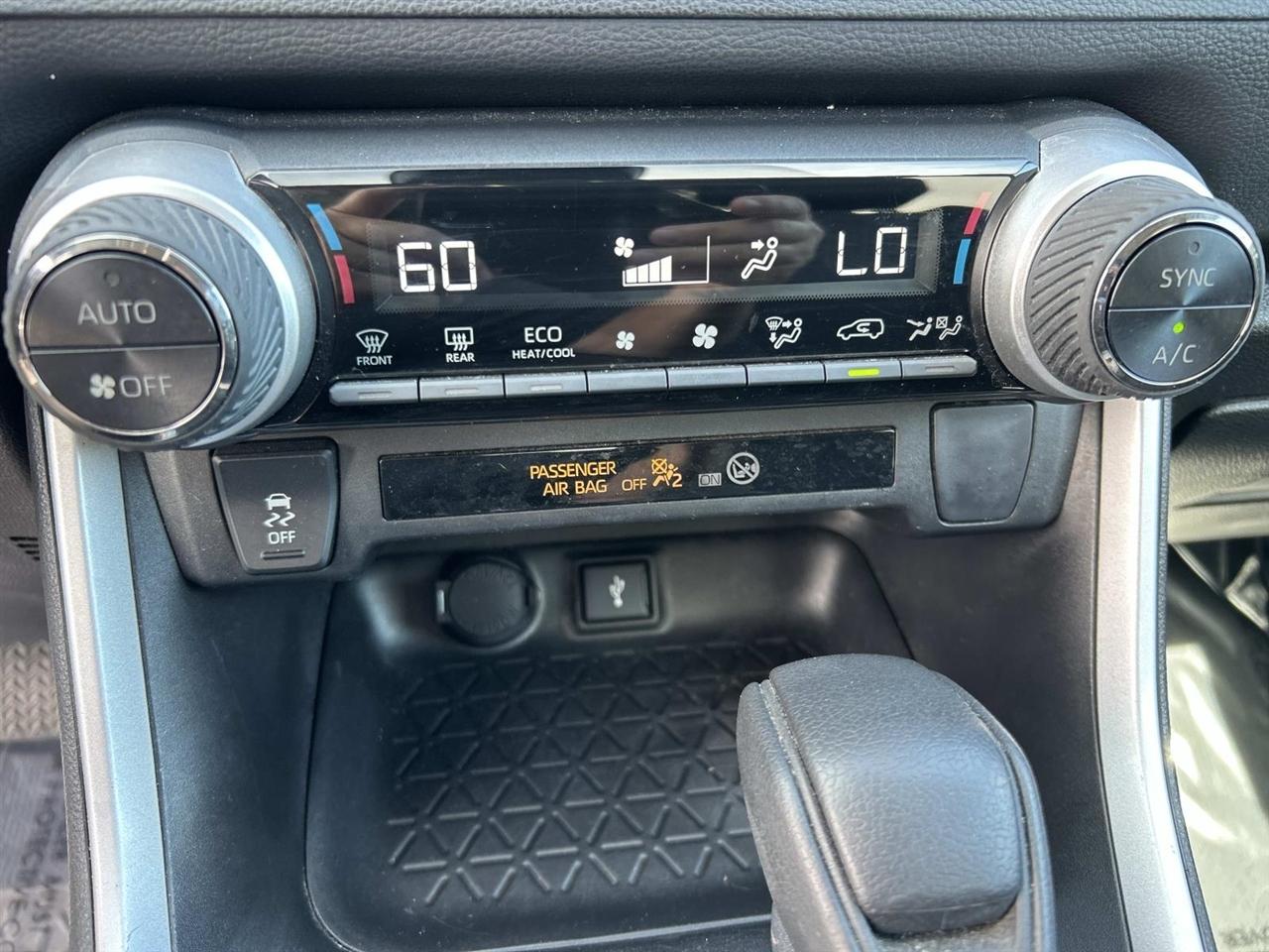 Toyota RAV4  2022