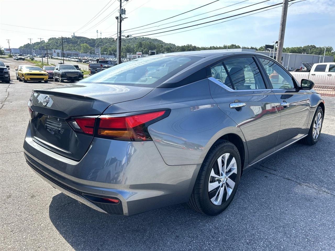 Nissan Altima 2.5 S Sedan 2024