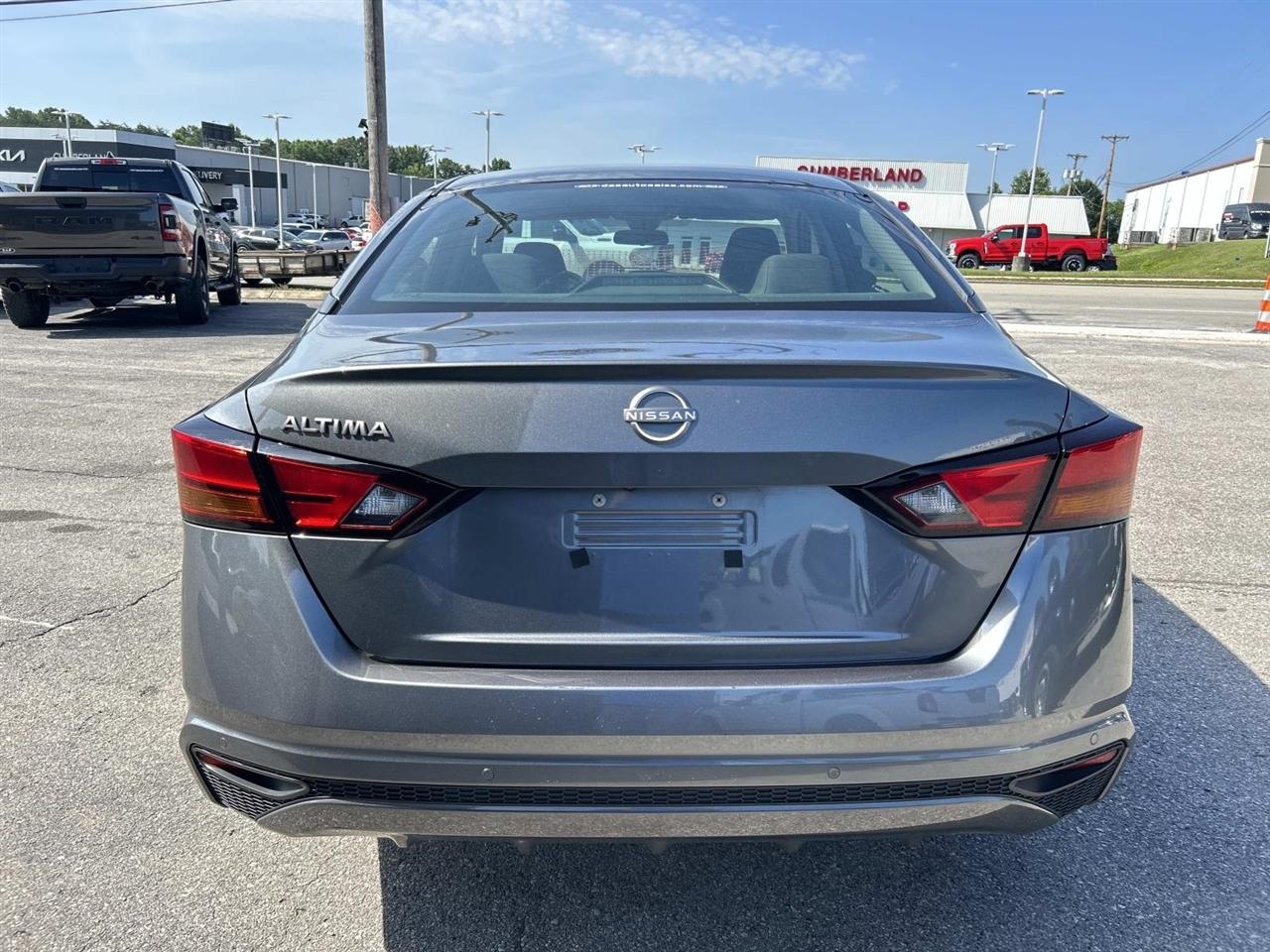 Nissan Altima 2.5 S Sedan 2024