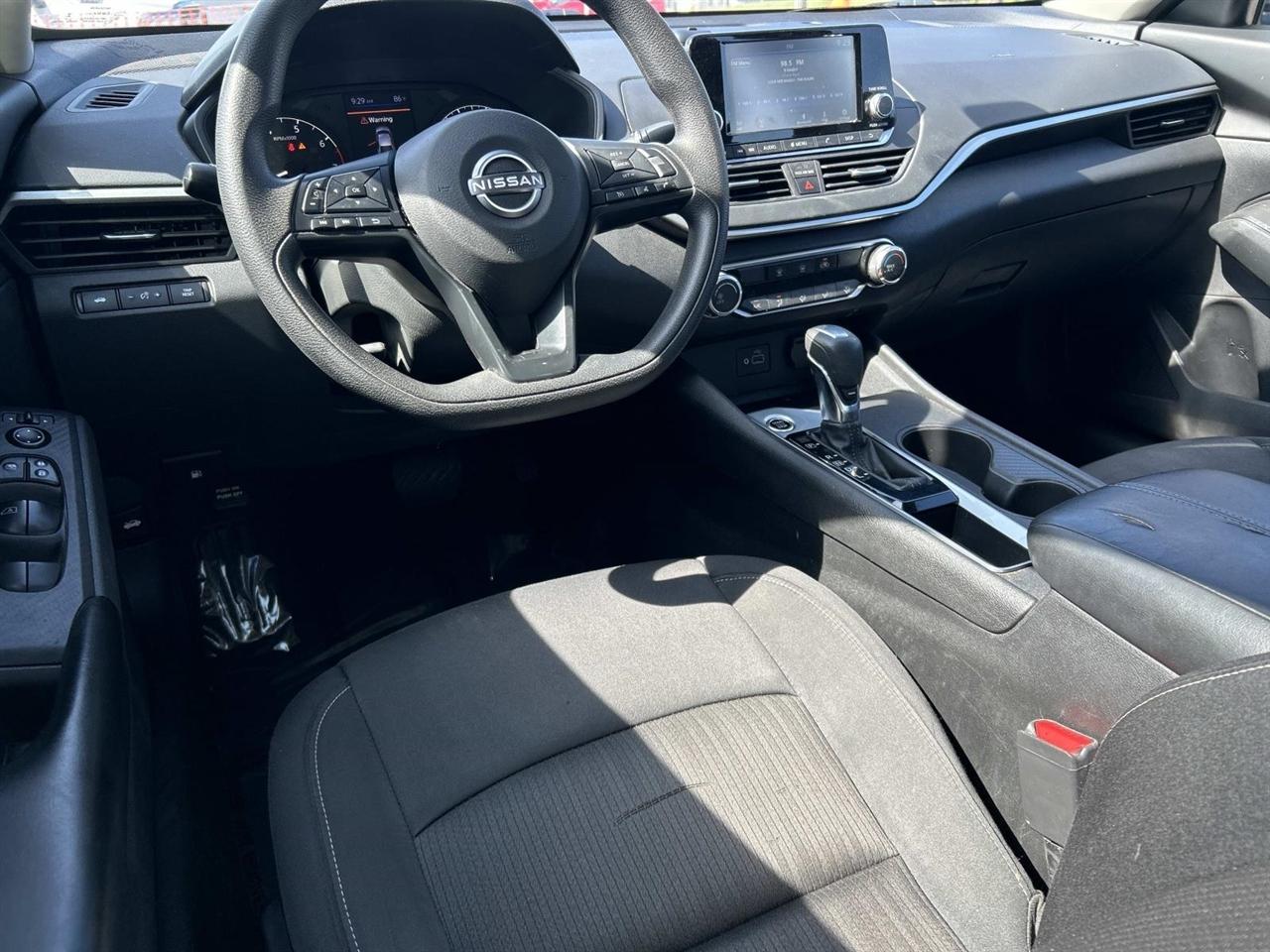 Nissan Altima 2.5 S Sedan 2024
