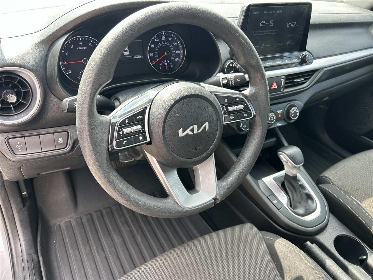 Kia Forte LXS IVT 2024