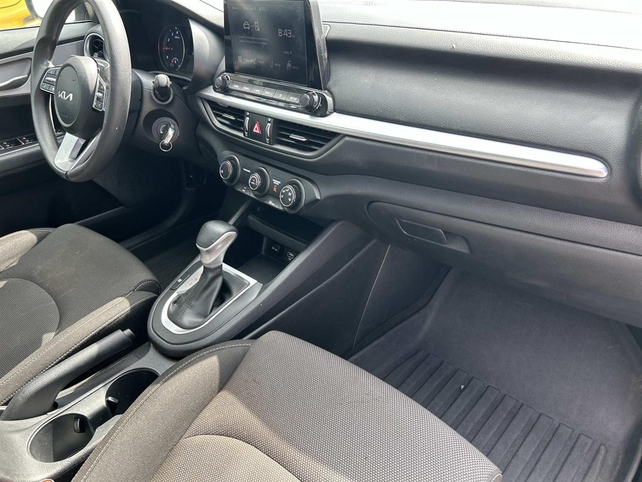 Kia Forte LXS IVT 2024