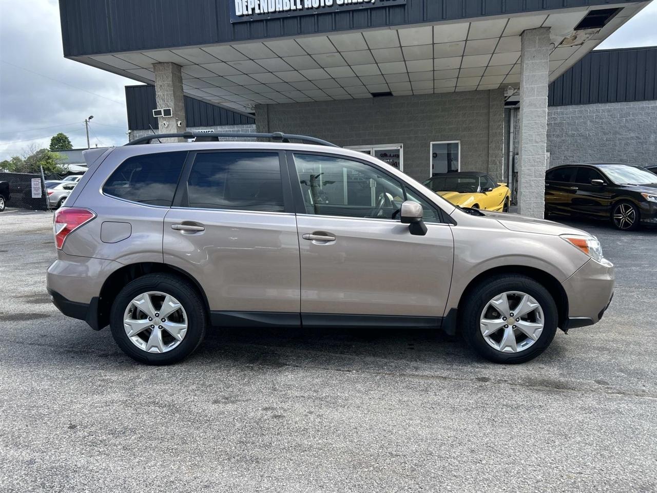 Subaru Forester 4dr CVT 2.5i Limited PZEV 2015