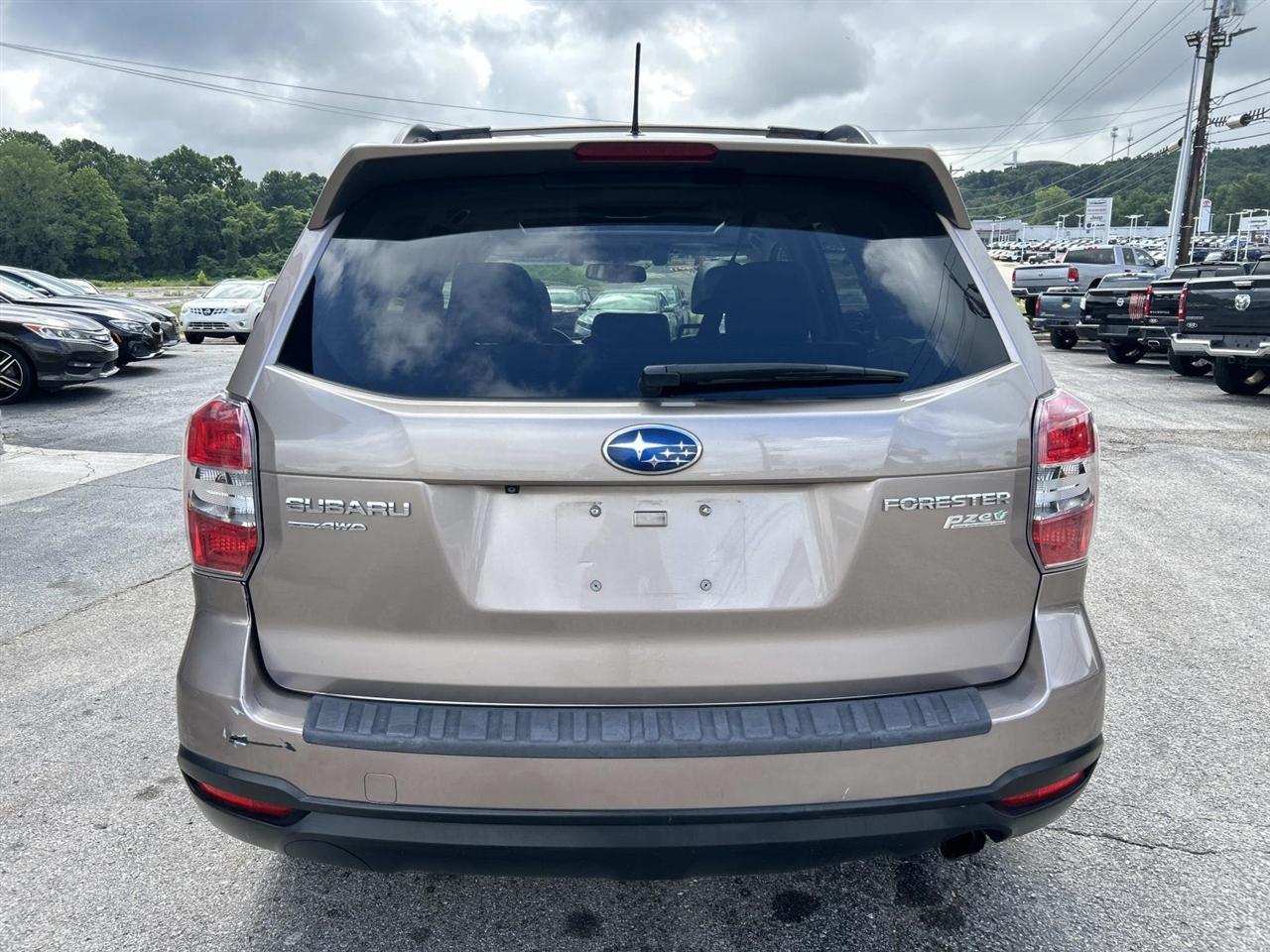 Subaru Forester 4dr CVT 2.5i Limited PZEV 2015