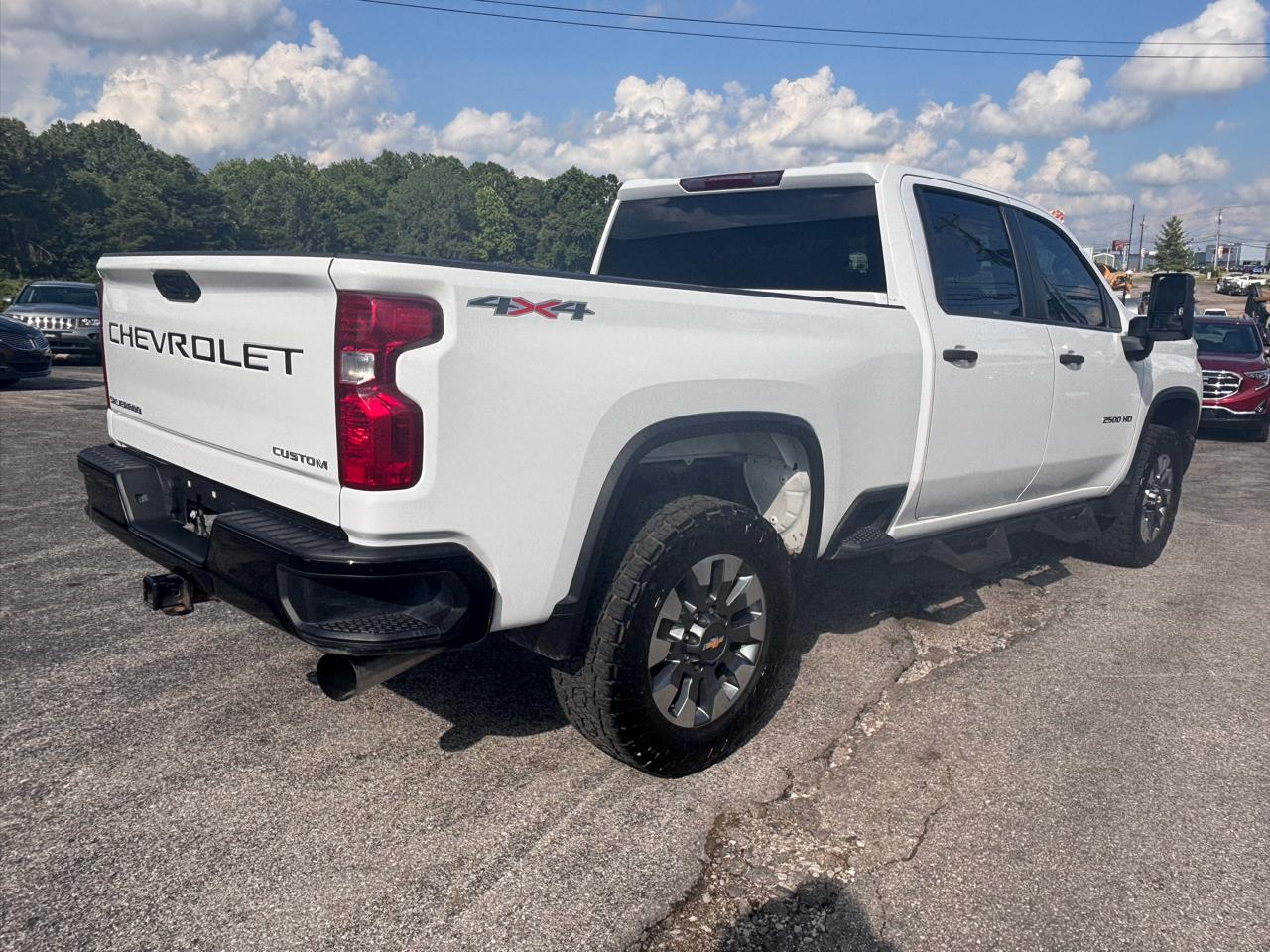 Chevrolet Silverado 2500HD 4WD Crew Cab 159" Custom 2023