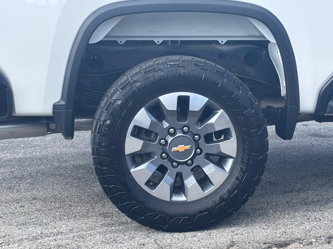 Chevrolet Silverado 2500HD 4WD Crew Cab 159" Custom 2023