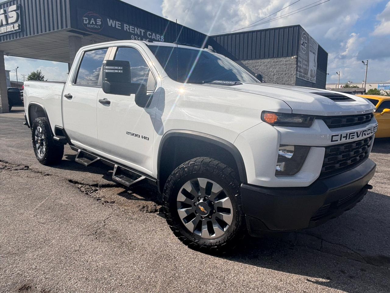 Chevrolet Silverado 2500HD 4WD Crew Cab 159" Custom 2023