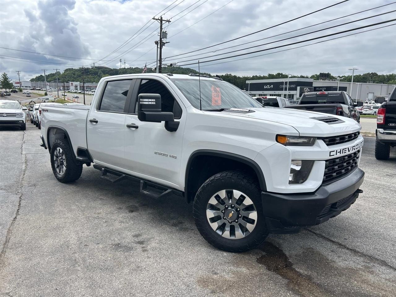 Chevrolet Silverado HD photo 2