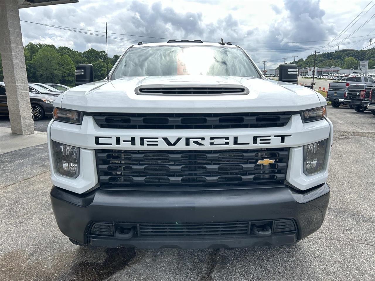 Chevrolet Silverado HD photo 9
