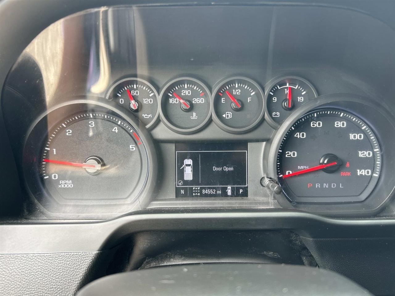 Chevrolet Silverado HD photo 27