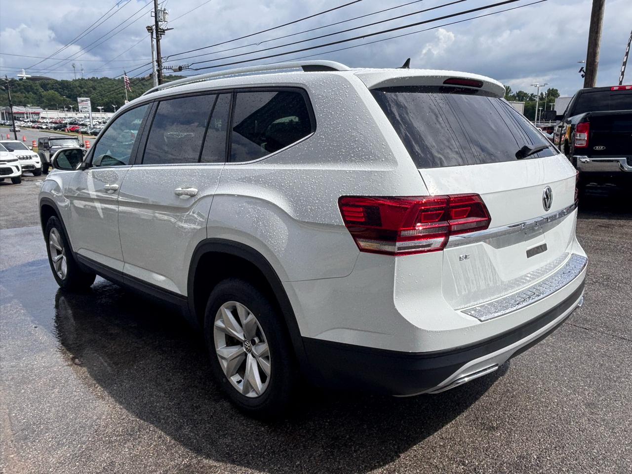 Volkswagen Atlas 3.6L V6 SE w/Technology FWD 2019