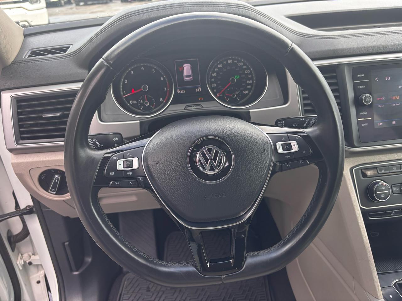 Volkswagen Atlas 3.6L V6 SE w/Technology FWD 2019