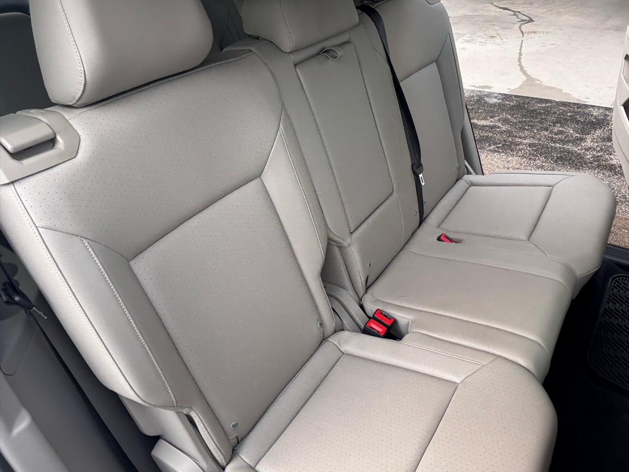Volkswagen Atlas 3.6L V6 SE w/Technology FWD 2019