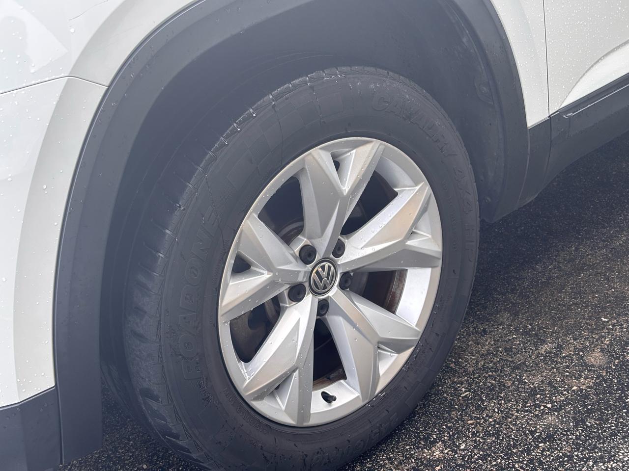 Volkswagen Atlas 3.6L V6 SE w/Technology FWD 2019