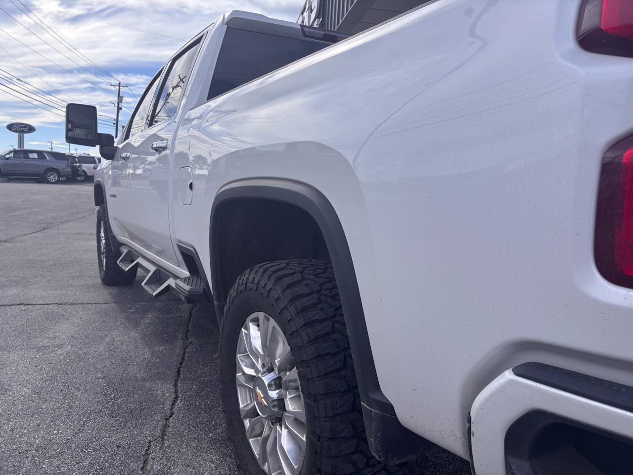 Chevrolet Silverado 3500HD 4WD Crew Cab 159" High Country 2023