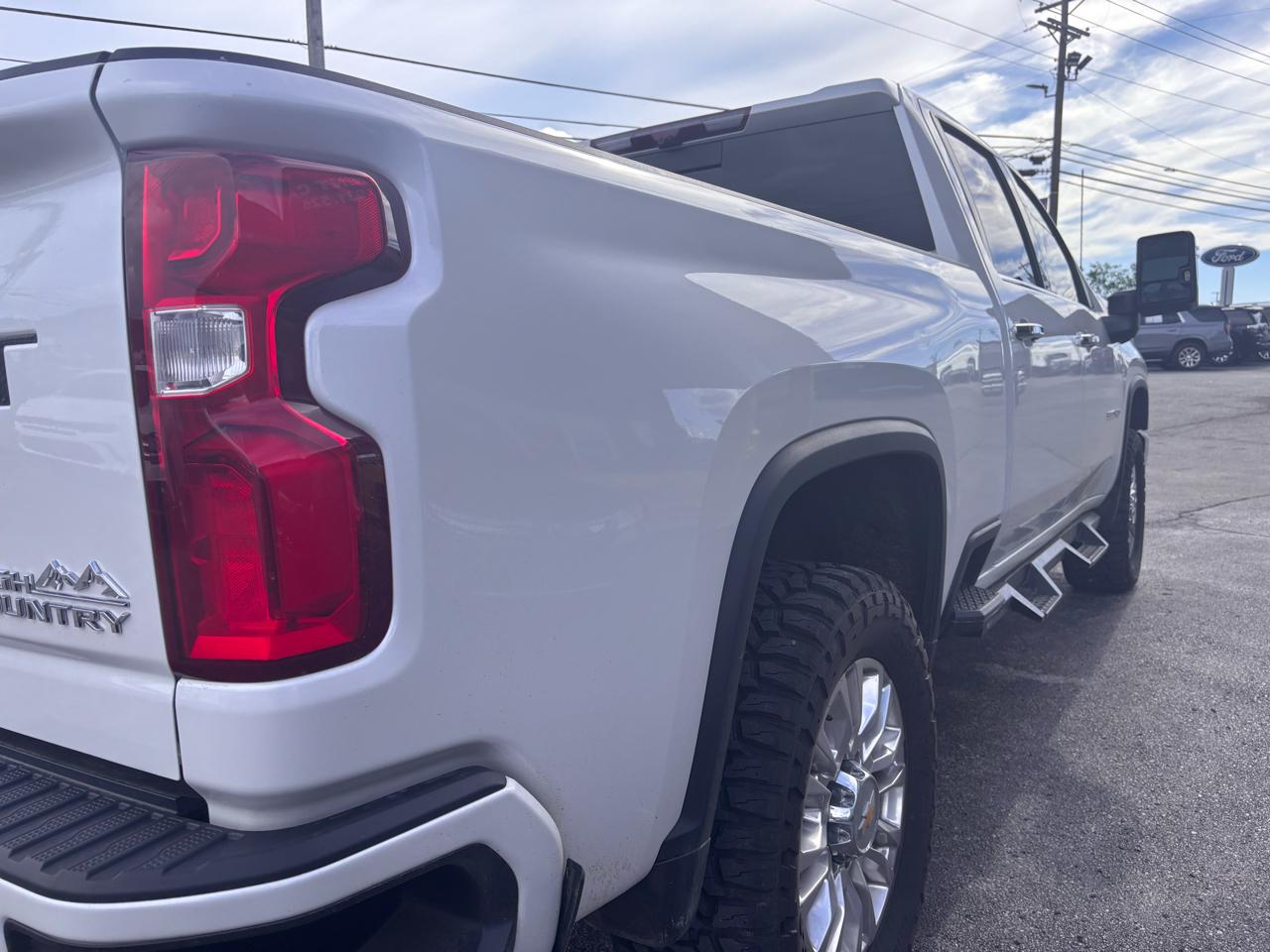 Chevrolet Silverado 3500HD 4WD Crew Cab 159" High Country 2023