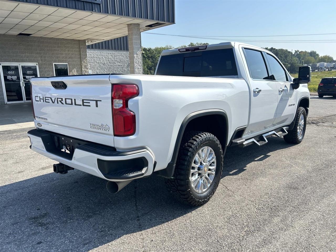 Chevrolet Silverado 3500HD 4WD Crew Cab 159" High Country 2023