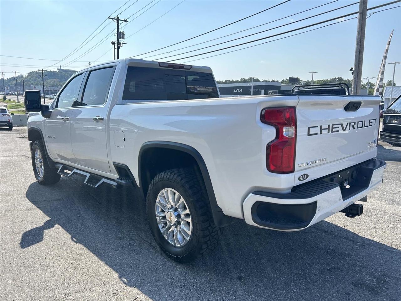 Chevrolet Silverado 3500HD 4WD Crew Cab 159" High Country 2023