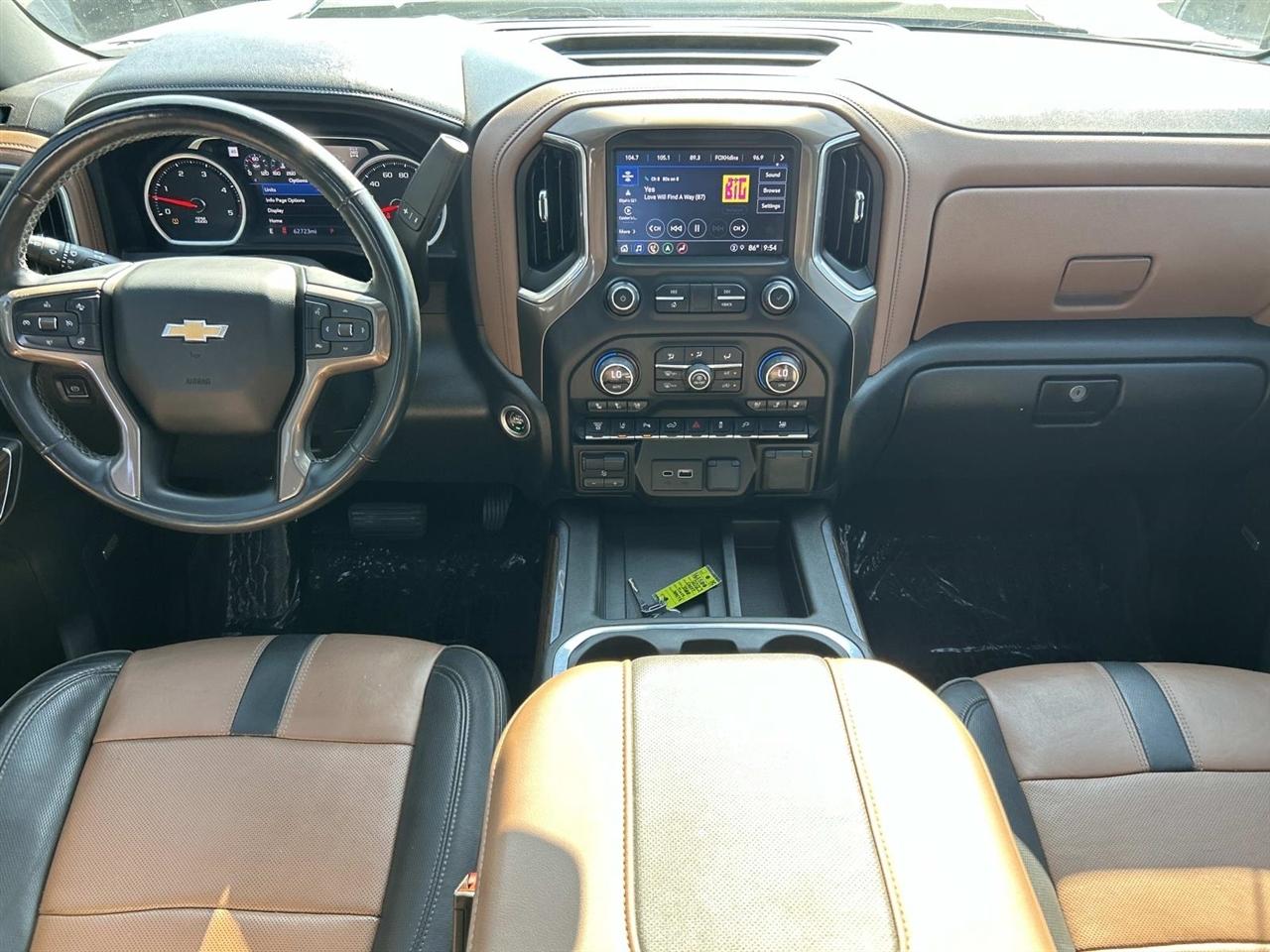 Chevrolet Silverado 3500HD 4WD Crew Cab 159" High Country 2023