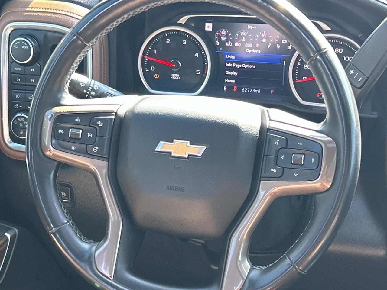 Chevrolet Silverado 3500HD 4WD Crew Cab 159" High Country 2023