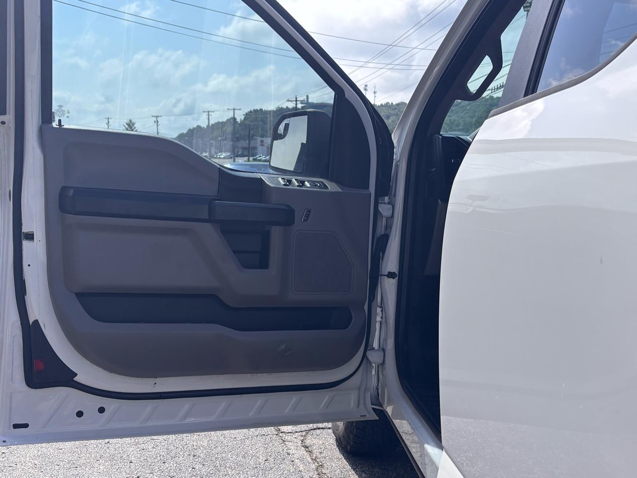Ford F-150 XLT 2WD SuperCab 6.5' Box 2019