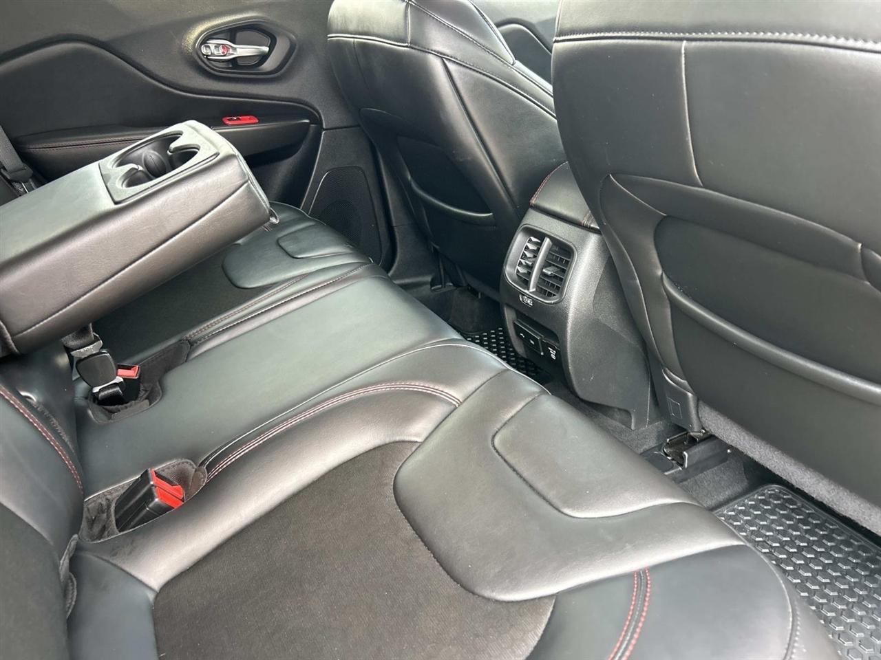 Jeep Cherokee Trailhawk 4x4 2020