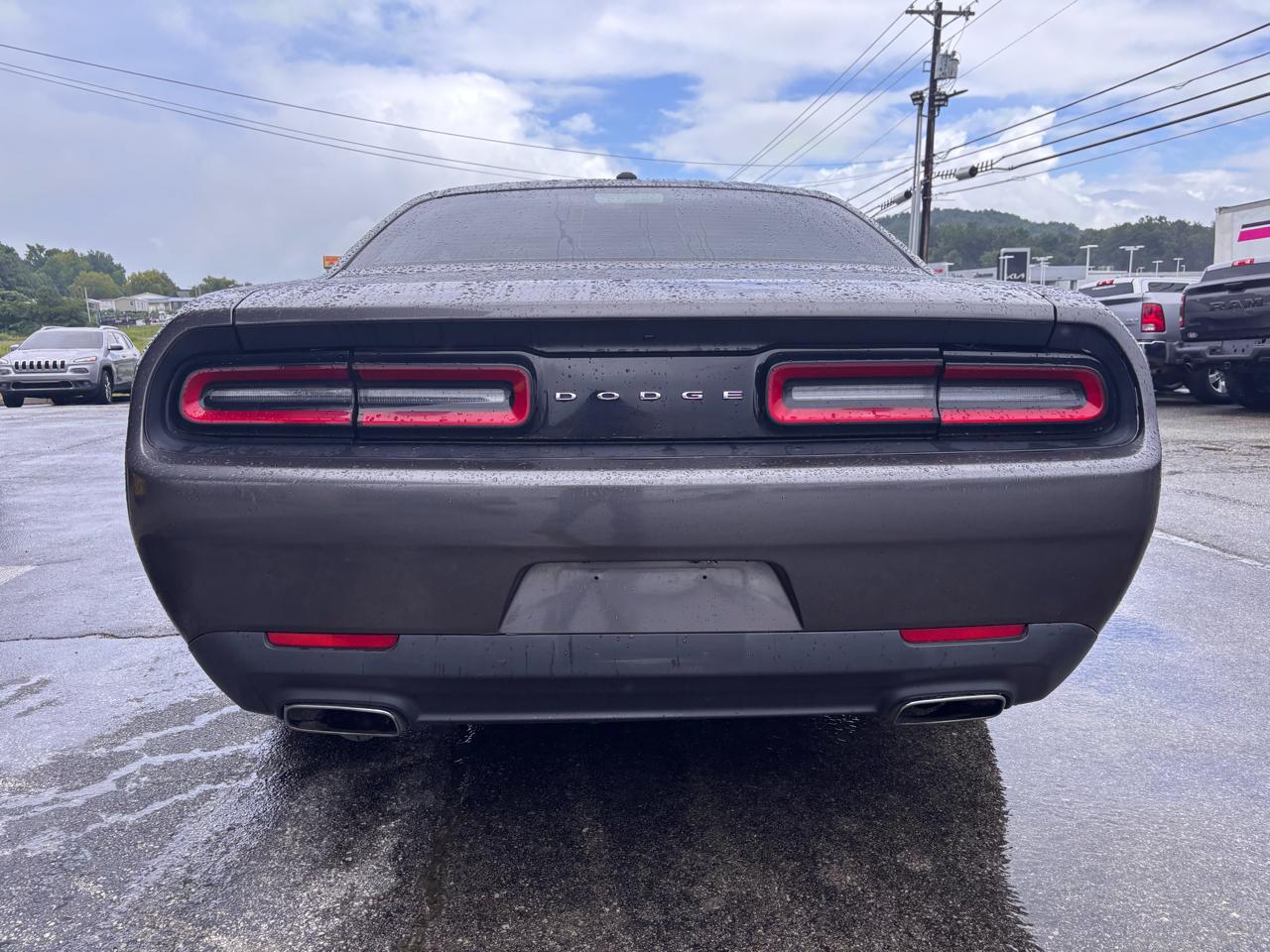 Dodge Challenger SXT Coupe 2017