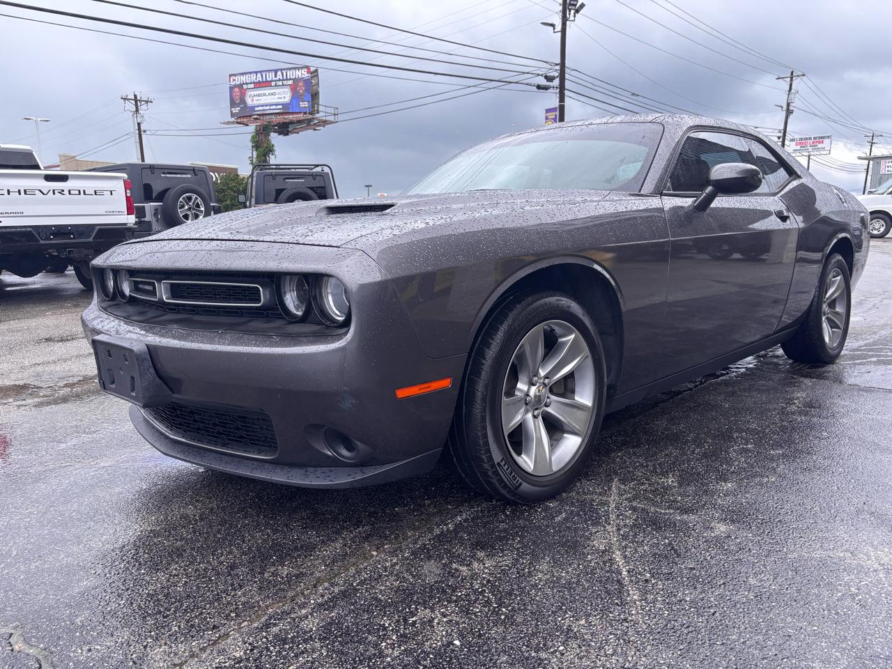 Dodge Challenger SXT Coupe 2017