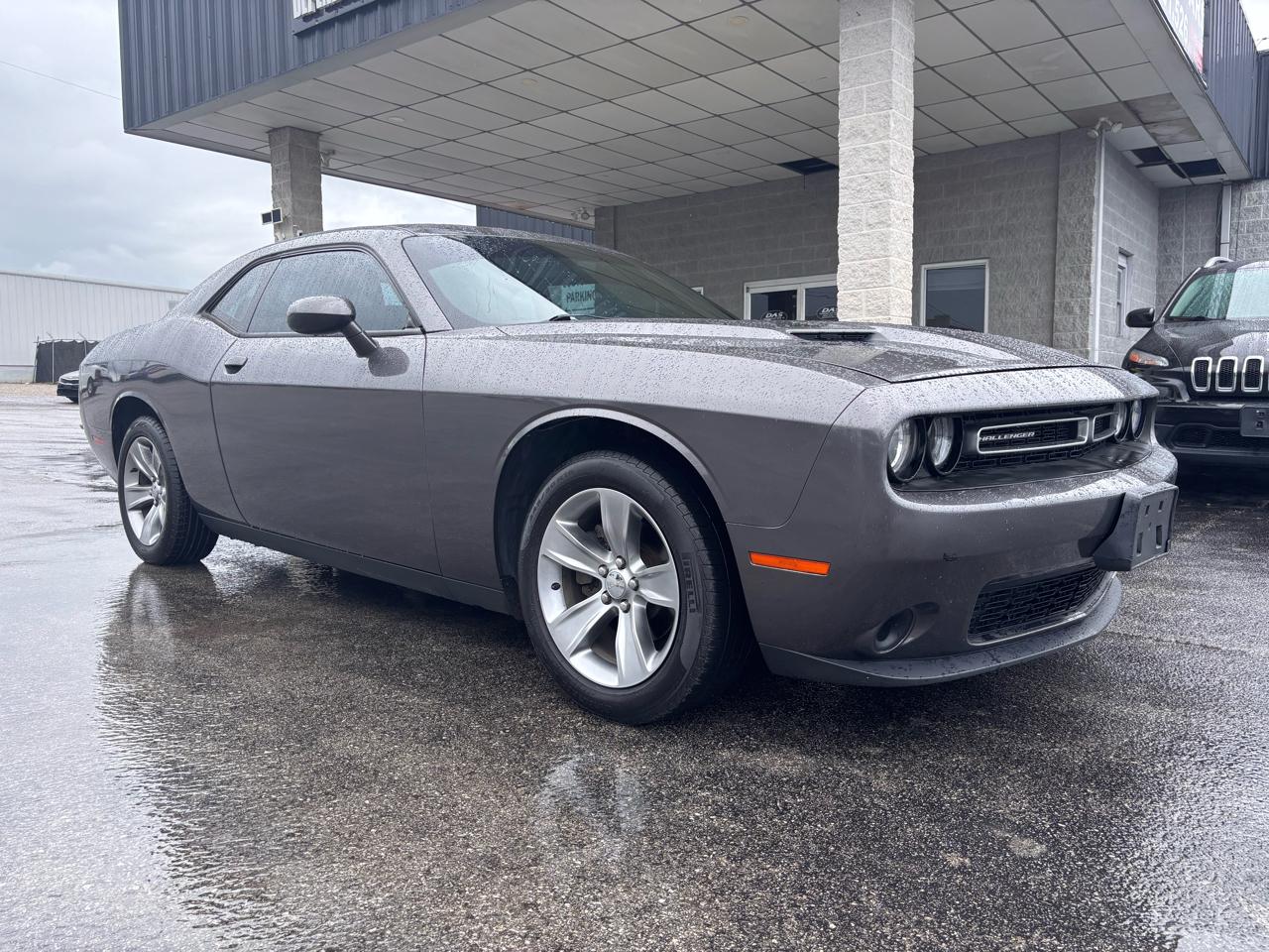 Dodge Challenger SXT Coupe 2017