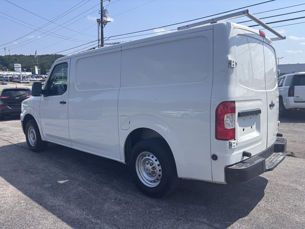 Nissan NV Cargo NV2500 HD Standard Roof V6 S 2018