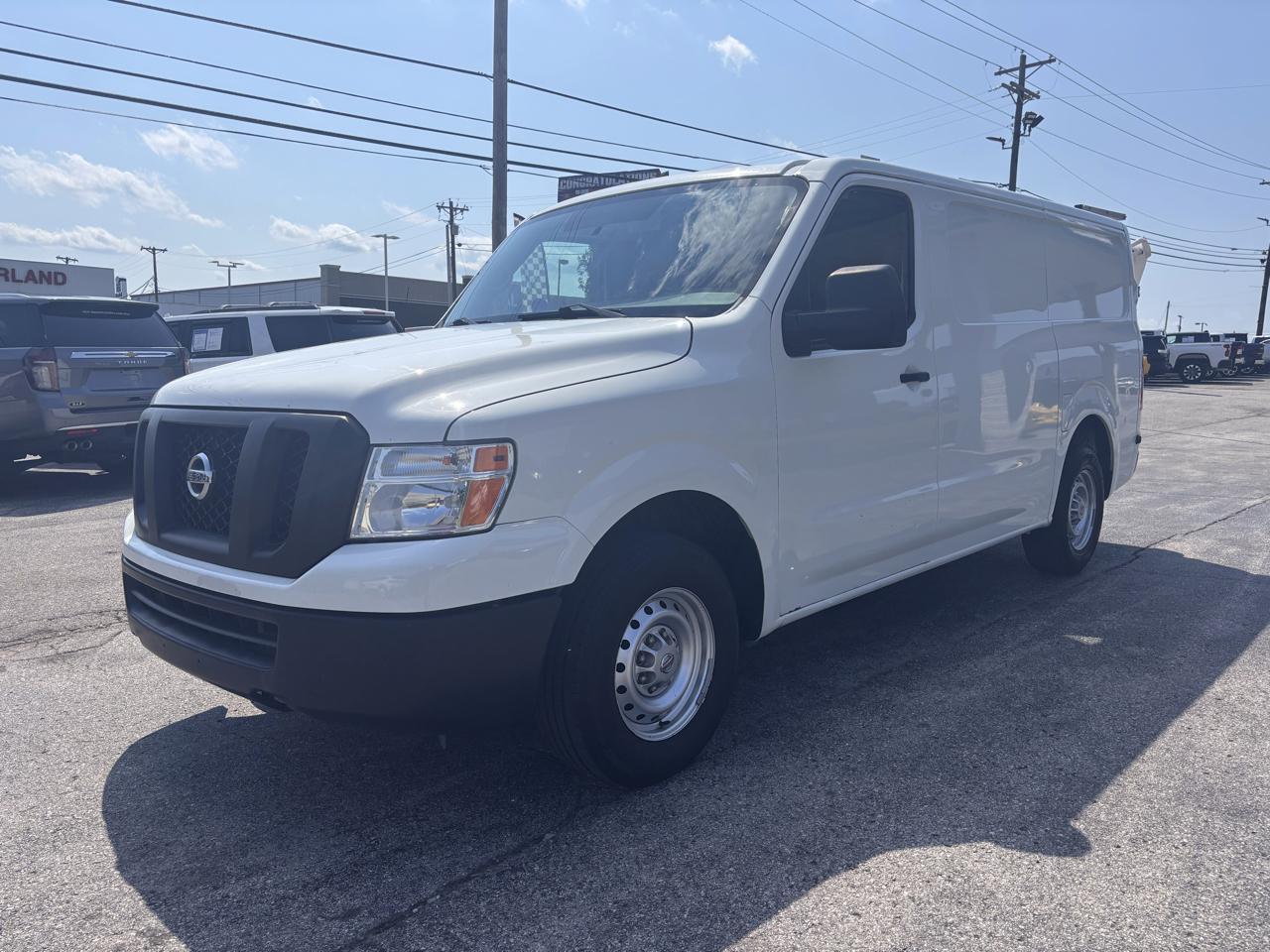 Nissan NV Cargo NV2500 HD Standard Roof V6 S 2018