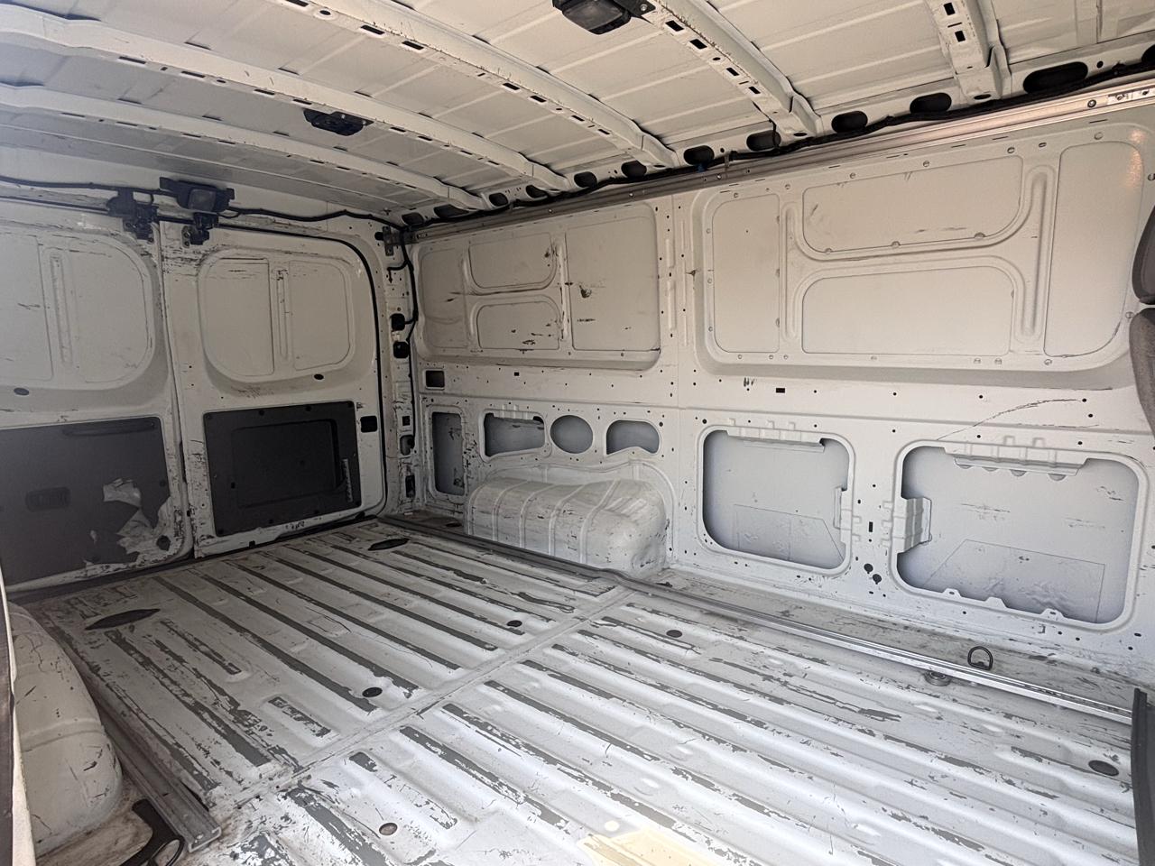Nissan NV Cargo NV2500 HD Standard Roof V6 S 2018