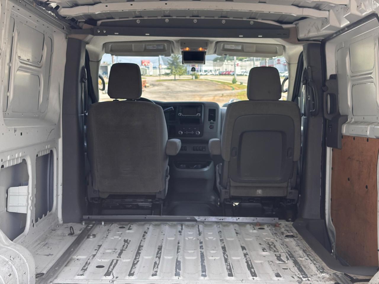 Nissan NV Cargo NV2500 HD Standard Roof V6 S 2018