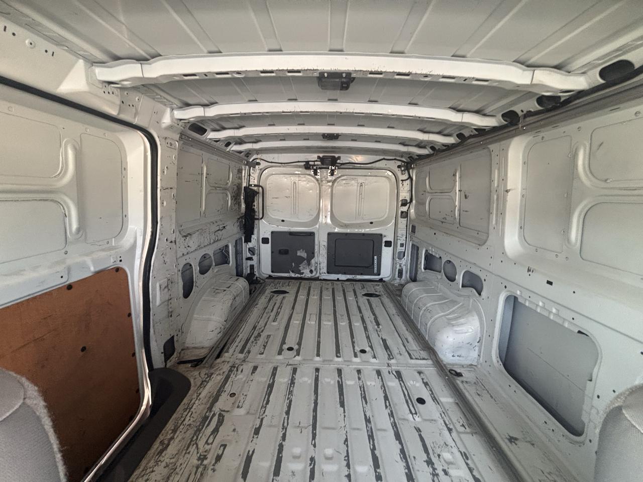 Nissan NV Cargo NV2500 HD Standard Roof V6 S 2018