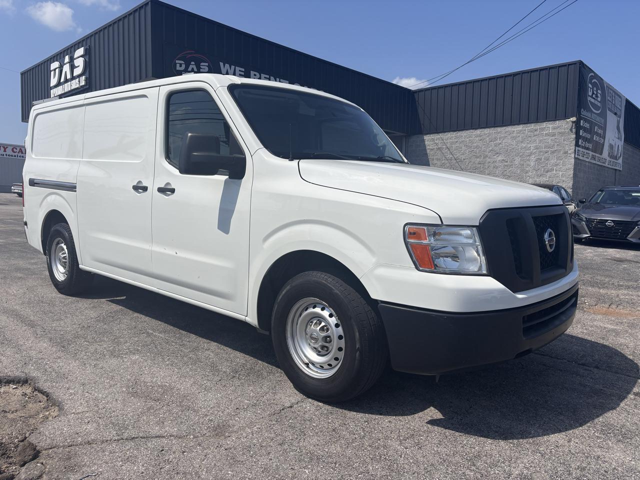 Nissan NV Cargo NV2500 HD Standard Roof V6 S 2018